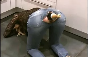 مدلكة احلى افلام سكس اجنبيه أخت ناضجة امرأة يابانية على الطاولة