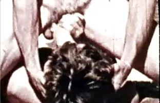 أمي وابنة احلى سكس اجنبيه لعق بعضها البعض