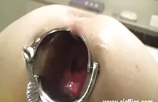 اللعين الإدراج احلى افلام اجنبيه سكس دسار في الفخذ الدجاج في تي شيرت الأبيض doggystyle في غرفة النوم