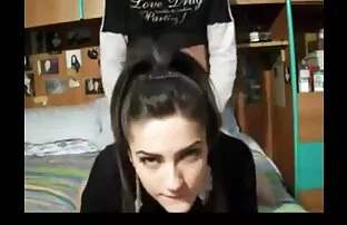 الفتيات تقبيل احله سكسي اجنبي