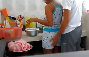 أسلوب اجمل مقاطع السكس الاجنبي هزلي تبين لها L.
