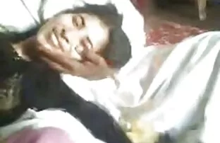 الأخت في الفم والحمار في اروع افلام السكس الاجنبي غرفة نومها